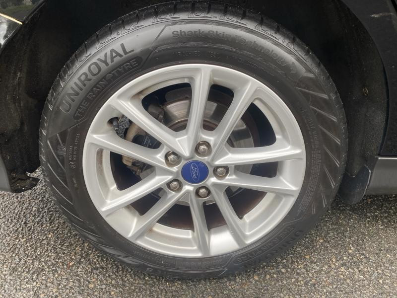 Ford Focus SW 1.5 TDCi 120ch Stop&Start Titanium  occasion  Saint-Doulchard - photo n9