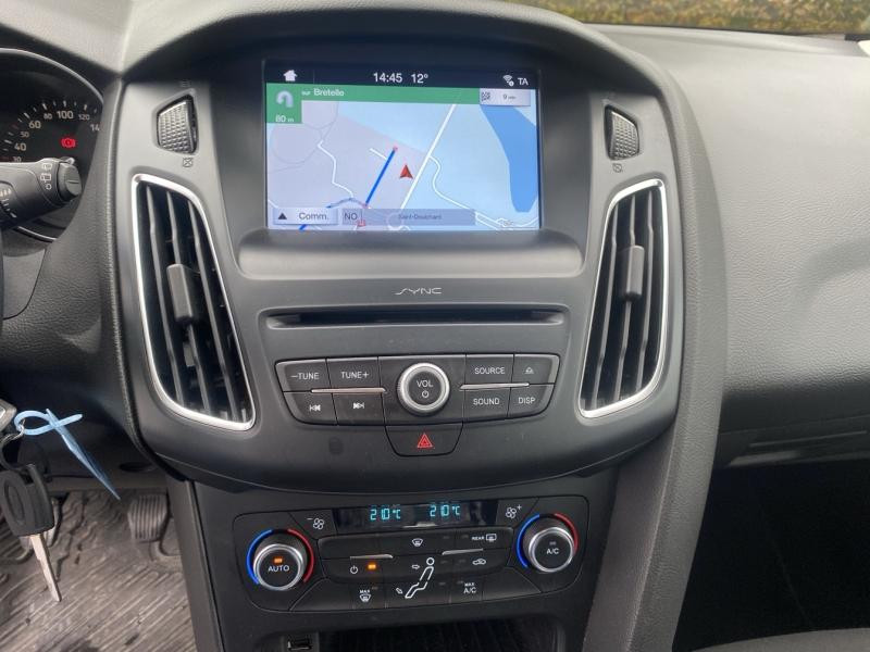 Ford Focus SW 1.5 TDCi 120ch Stop&Start Titanium  occasion  Saint-Doulchard - photo n16