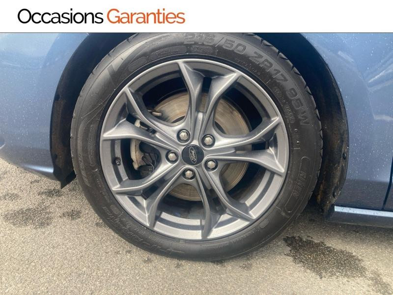 Ford Focus SW SW 1.5 EcoBlue 120ch ST-Line  occasion à RIVERY - photo n°6