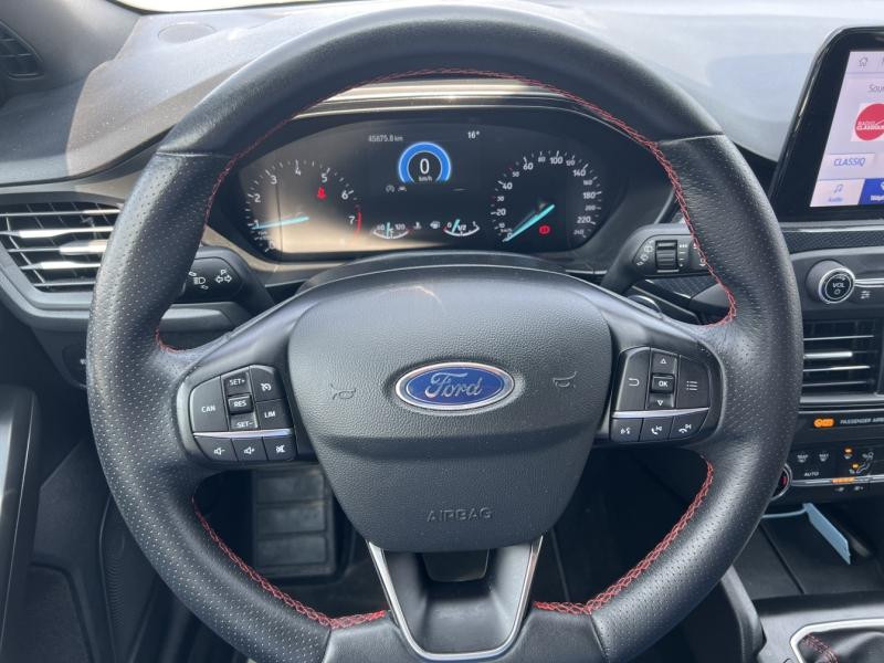 Ford Focus 1.0 EcoBoost 125ch ST-Line  occasion  Fleury-les-Aubrais - photo n17