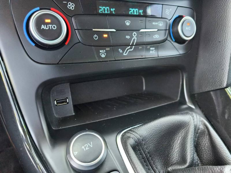 Ford Focus 1.0 EcoBoost 125ch Stop&Start Titanium  occasion  Saint-Doulchard - photo n20