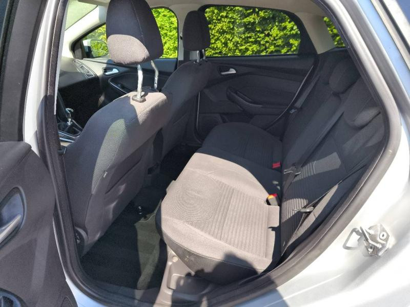Ford Focus 1.0 EcoBoost 125ch Stop&Start Titanium  occasion  Saint-Doulchard - photo n10