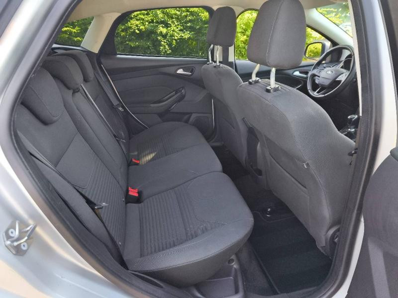 Ford Focus 1.0 EcoBoost 125ch Stop&Start Titanium  occasion  Saint-Doulchard - photo n18