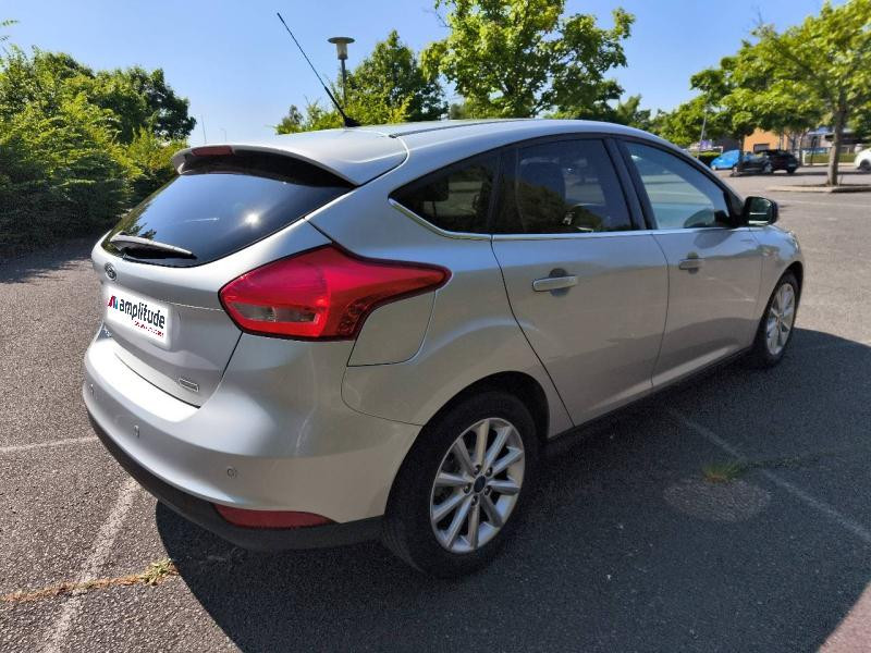 Ford Focus 1.0 EcoBoost 125ch Stop&Start Titanium  occasion  Saint-Doulchard - photo n5