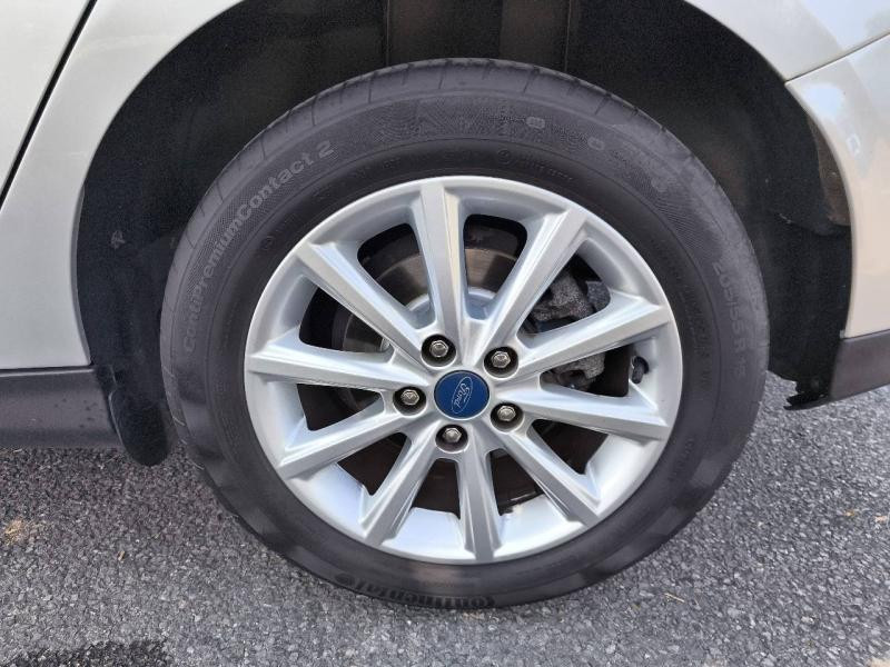 Ford Focus 1.0 EcoBoost 125ch Stop&Start Titanium  occasion  Saint-Doulchard - photo n16