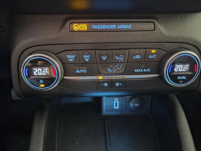 Ford Focus 1.5 EcoBlue 120 ch Titanium BVA 2019 - photo n°18 Ford Focus 1.5 EcoBlue 120 ch Titanium BVA  occasion à Chaumont - photo n°18