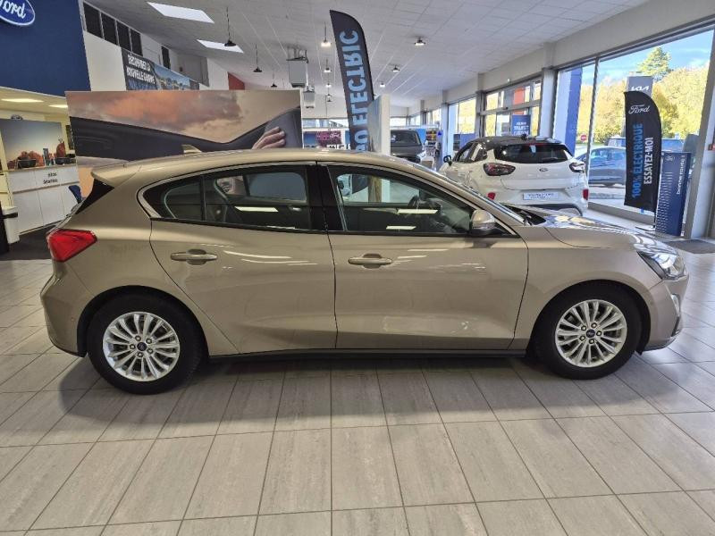 Ford Focus 1.5 EcoBlue 120 ch Titanium BVA 2019 - photo n°4 Ford Focus 1.5 EcoBlue 120 ch Titanium BVA  occasion à Chaumont - photo n°4
