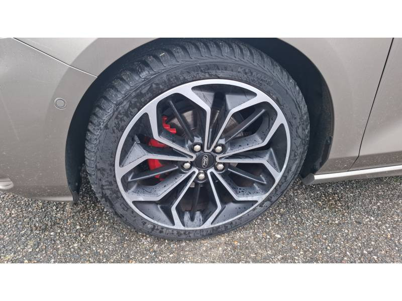 Ford Focus 1.5 EcoBoost 150 S&S BVA8 ST Line  occasion  Agen - photo n9