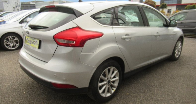 Ford Focus 1.5 TDCi 120 SetS Black 2015 - photo n°4 Ford Focus 1.5 TDCi 120 SetS Black  occasion à AUBIERE - photo n°4