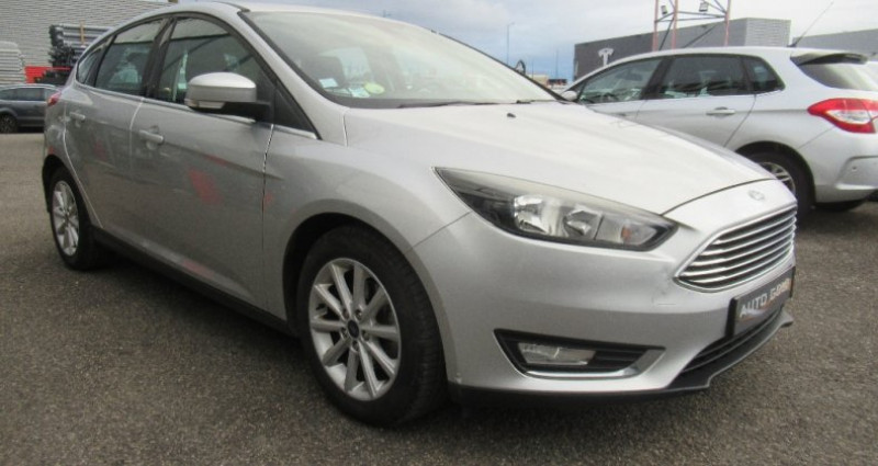Ford Focus 1.5 TDCi 120 SetS Black 2015 - photo n°3 Ford Focus 1.5 TDCi 120 SetS Black  occasion à AUBIERE - photo n°3
