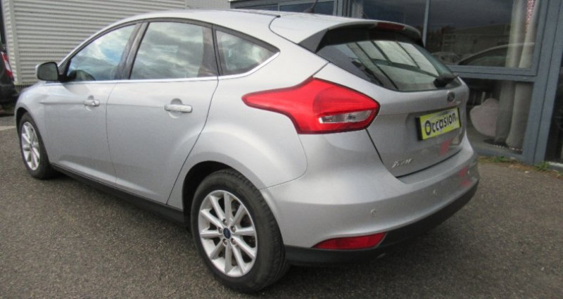 Ford Focus 1.5 TDCi 120 SetS Black 2015 - photo n°6 Ford Focus 1.5 TDCi 120 SetS Black  occasion à AUBIERE - photo n°6