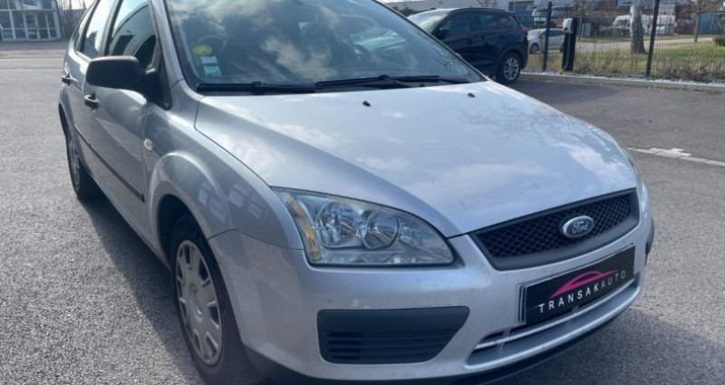 Ford Focus 1.6 - 100 ambiente avec climatisation bluetooth entretien fa  occasion à Schweighouse-sur-Moder - photo n°5