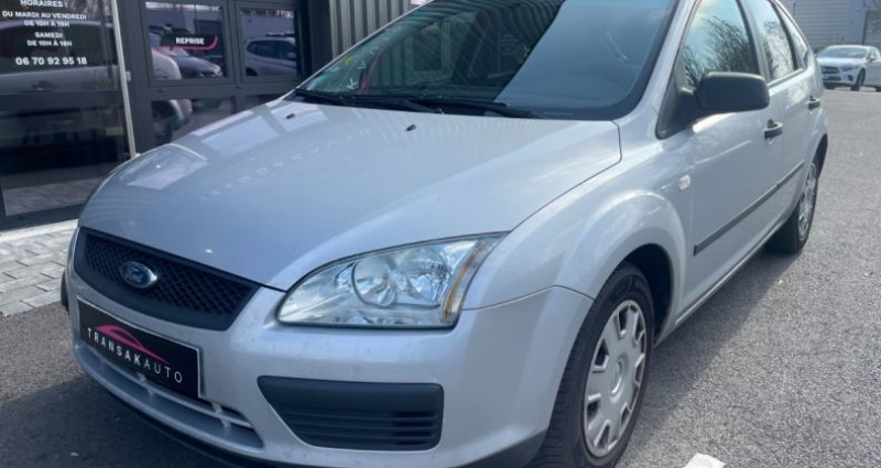 Ford Focus 1.6 - 100 ambiente avec climatisation bluetooth entretien fa  occasion à Schweighouse-sur-Moder - photo n°7