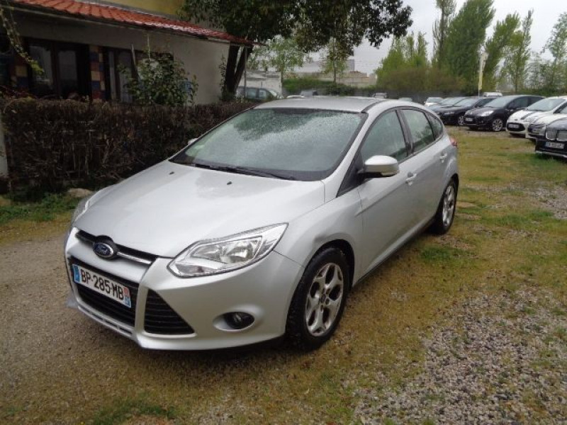 Ford Focus 1.6 TDCI 95CH FAP STOP&START TREND 5P  occasion � Aucamville