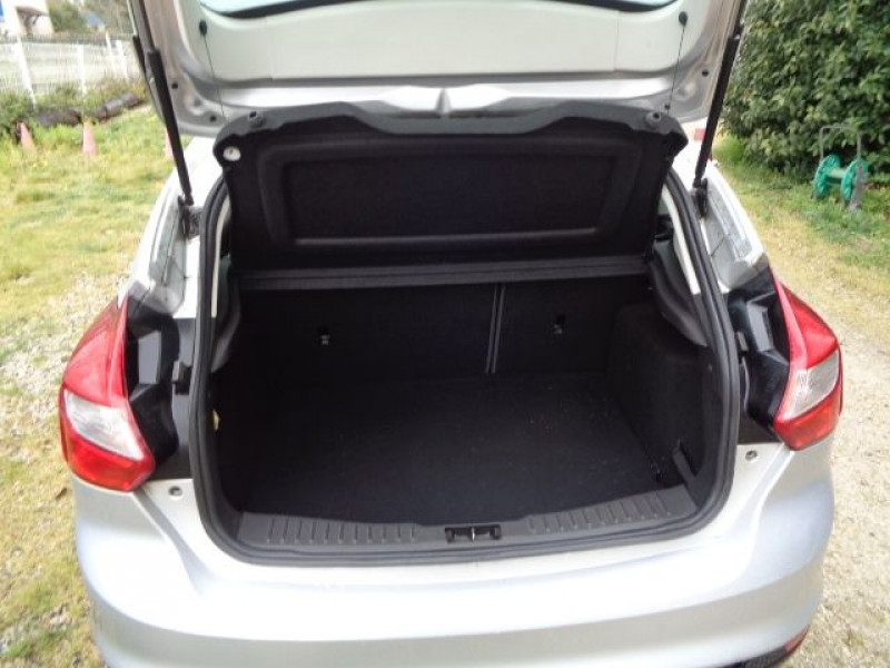 Ford Focus 1.6 TDCI 95CH FAP STOP&START TREND 5P  occasion � Aucamville - photo n�7