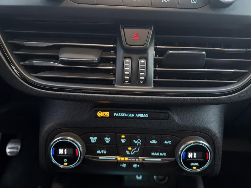 Ford Focus 2.0 EcoBlue 150ch ST-Line  occasion � Dijon - photo n�18