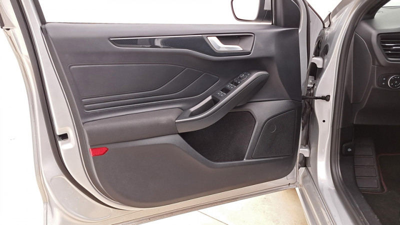 Ford Focus 5P 1.0 EcoBoost mHEV 155ch Automatique/7 St-line x  occasion à SAINT-GREGOIRE - photo n°15