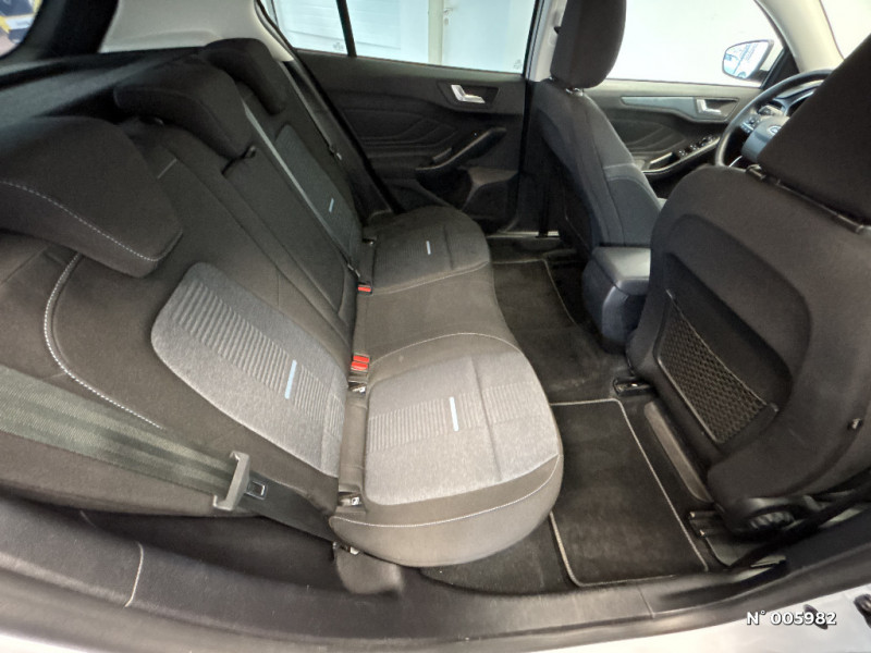 Ford Focus Focus 1.0 EcoBoost 125 S&S mHEV Active X  occasion � Le Havre - photo n�11