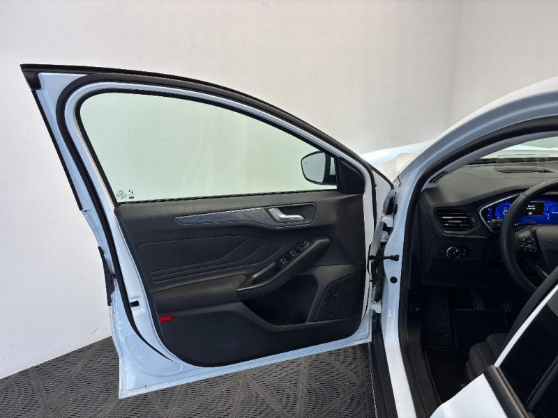 Ford Focus Focus 1.0 EcoBoost 125 S&S mHEV Active X  occasion � Le Havre - photo n�19
