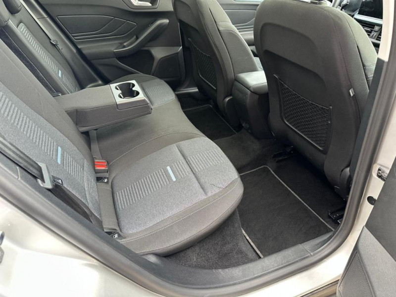 Ford Focus Lim. Active X LED ACC PANO KAMERA AHK  occasion  L'Union - photo n13