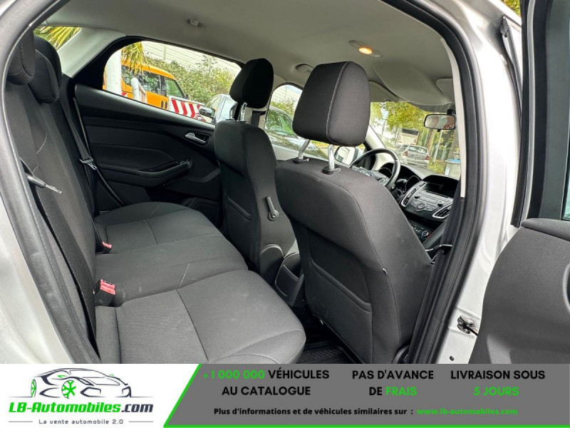 Ford Focus Lim. Trend / 1. Hand  occasion  Beaupuy - photo n6