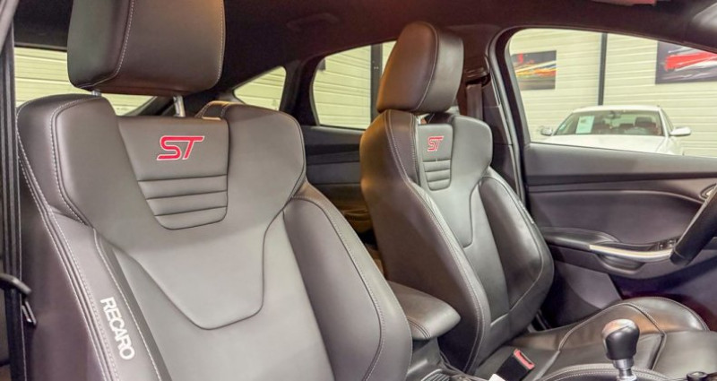 Ford Focus MK3 ST - 2.0 EcoBoost 250ch Pack Performance Full Cuir -Suiv  occasion  ocquerre - photo n4