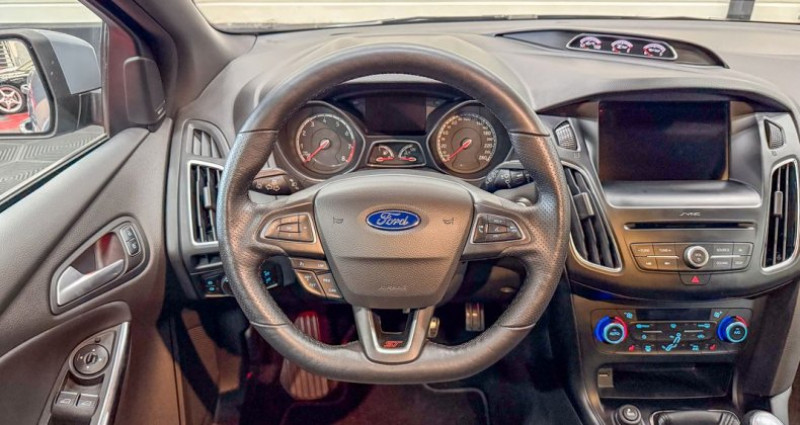 Ford Focus MK3 ST - 2.0 EcoBoost 250ch Pack Performance Full Cuir -Suiv  occasion  ocquerre - photo n2