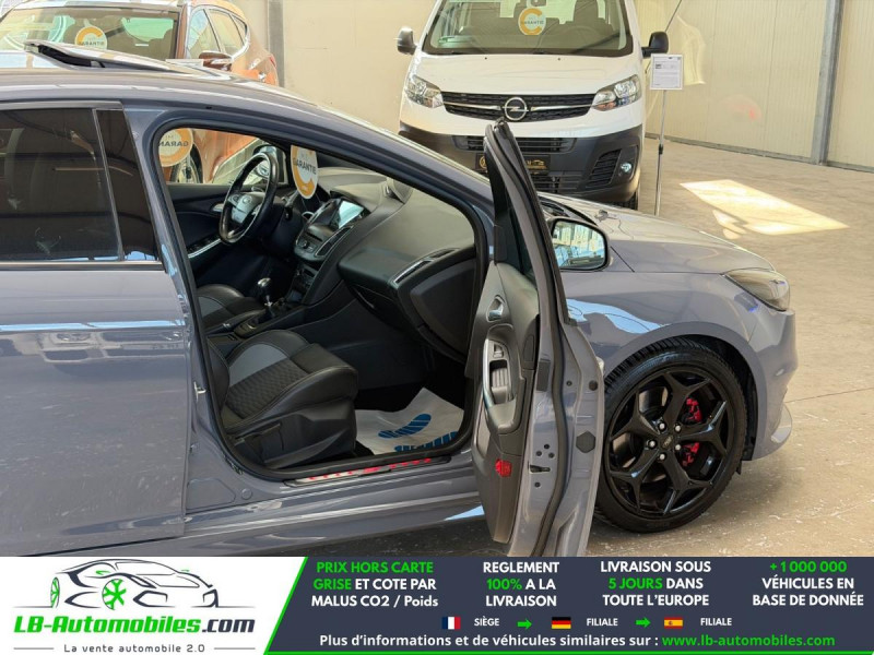 Ford Focus ST 2.0 EcoBoost 250  occasion � Beaupuy - photo n�9