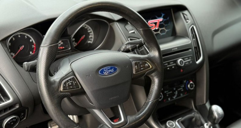 Ford Focus ST 2.0 EcoBoost 250ch - Pack Performance Full Cuir Bote man  occasion  Saint-SylvestreCappel - photo n5