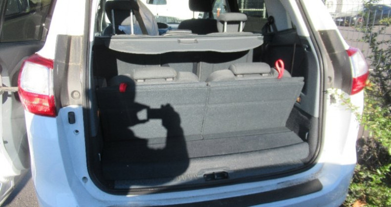 Ford Grand C-Max 1.5 TDCi 120 7 places moteur hs 2015 - photo n°4 Ford Grand C-Max 1.5 TDCi 120 7 places moteur hs  occasion à AUBIERE - photo n°4