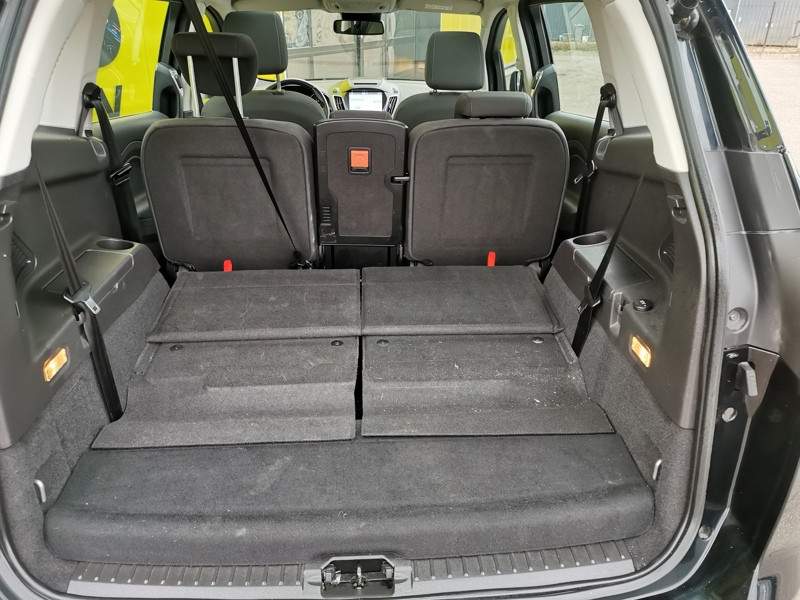 Ford Grand C-Max Titanium 1.5 Tdci 120 ch Gps Bluetooth Clim Bi-zon  occasion  THIONVILLE - photo n8