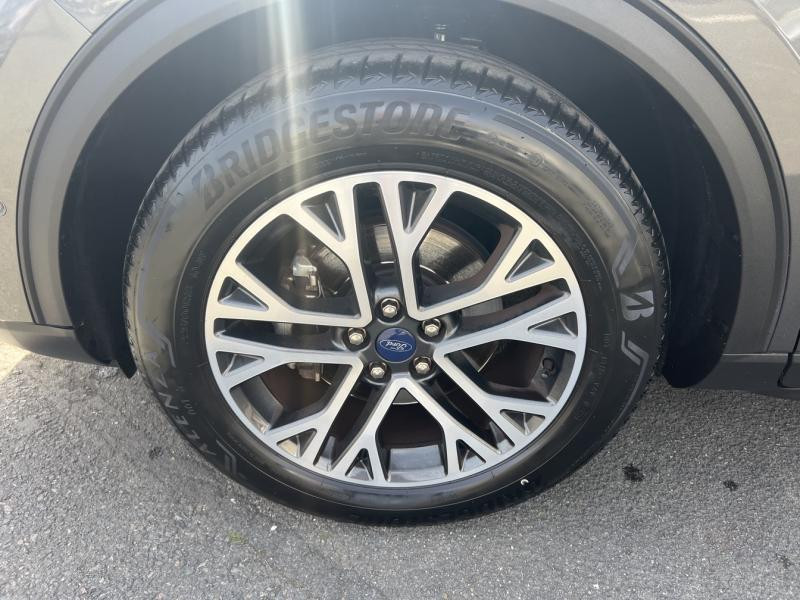 Ford Kuga 1.5 EcoBlue 120ch Titanium Powershift  occasion  Fleury-les-Aubrais - photo n9