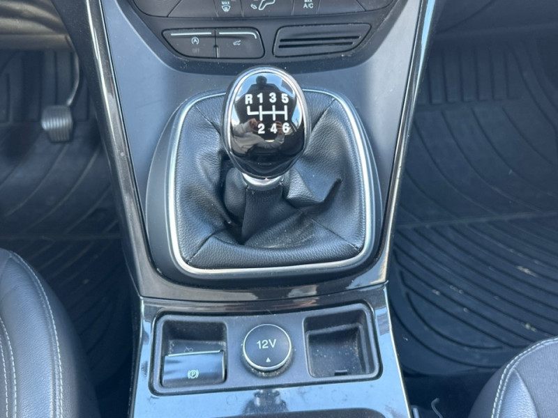 Ford Kuga 1.5 ECOBOOST 150CH STOP&START TITANIUM 4X2 2017 - photo n°14 Ford Kuga 1.5 ECOBOOST 150CH STOP&START TITANIUM 4X2  occasion à Labège - photo n°14