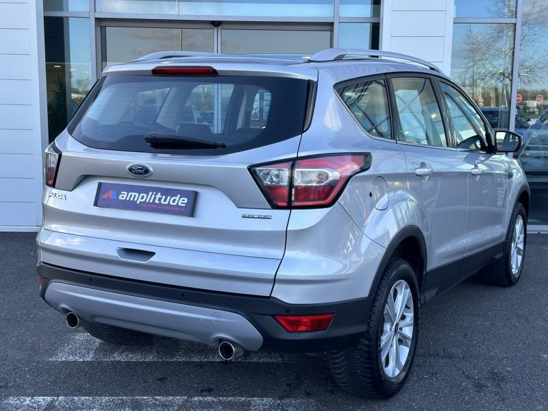 Ford Kuga 1.5 Flexifuel-E85 150ch Stop&Start Titanium 4x2 Euro6.2  occasion � Gien - photo n�10