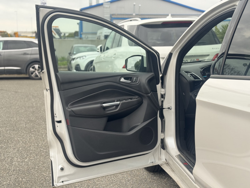 Ford Kuga 1.5 TDCI 120 CH STOP&START ST-LINE 4X2 POWERSHIFT  occasion � Colomiers - photo n�13