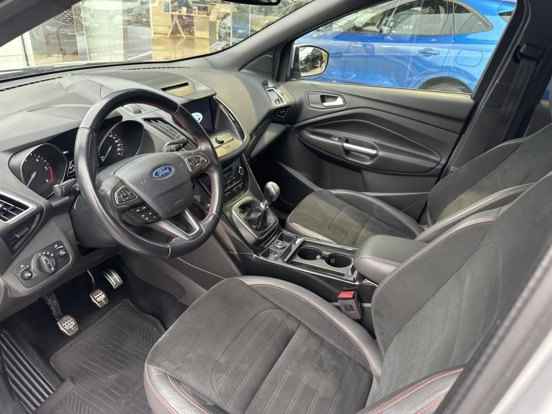 Ford Kuga 1.5 TDCi 120ch Stop&Start ST-Line 4x2 Euro6.2  occasion � Auxerre - photo n�10