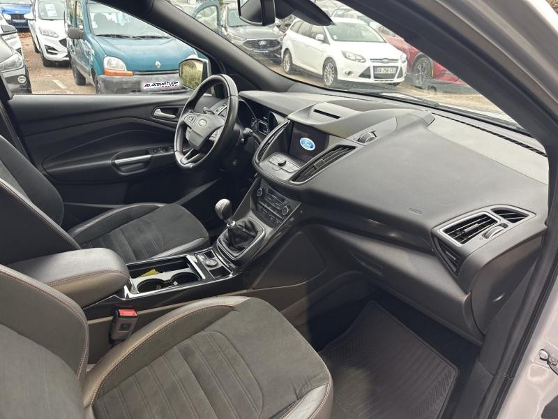 Ford Kuga 1.5 TDCi 120ch Stop&Start ST-Line 4x2 Euro6.2  occasion � Auxerre - photo n�11