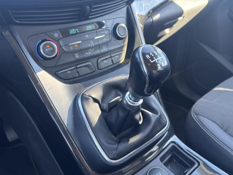Ford Kuga 1.5 TDCi 120ch Stop&Start Titanium 4x2 Euro6.2  occasion  Beaune - photo n19
