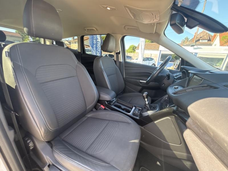 Ford Kuga 1.5 TDCi 120ch Stop&Start Titanium 4x2 Euro6.2  occasion  Beaune - photo n11