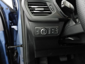 Ford Kuga 2.0 tdci 120ch st-line powershift  occasion � Ganges - photo n�8
