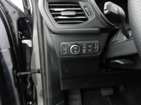 Ford Kuga 2.0 tdci 120ch st-line powershift  occasion � Ganges - photo n�8