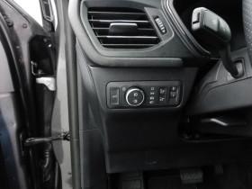 Ford Kuga 2.0 tdci 120ch st-line powershift  occasion � Ganges - photo n�8