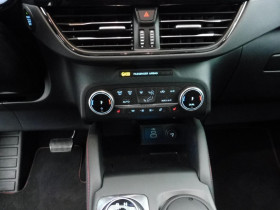 Ford Kuga 2.0 tdci 120ch st-line powershift  occasion � Ganges - photo n�7