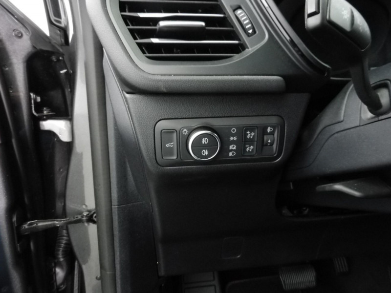 Ford Kuga 2.0 tdci 120ch st-line powershift  occasion � Ganges - photo n�8