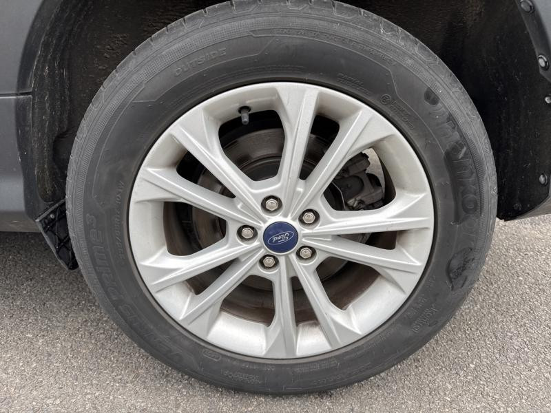 Ford Kuga 2.0 TDCi 120ch Stop&Start Titanium 4x2 Euro6.2  occasion  Varennes-Vauzelles - photo n9