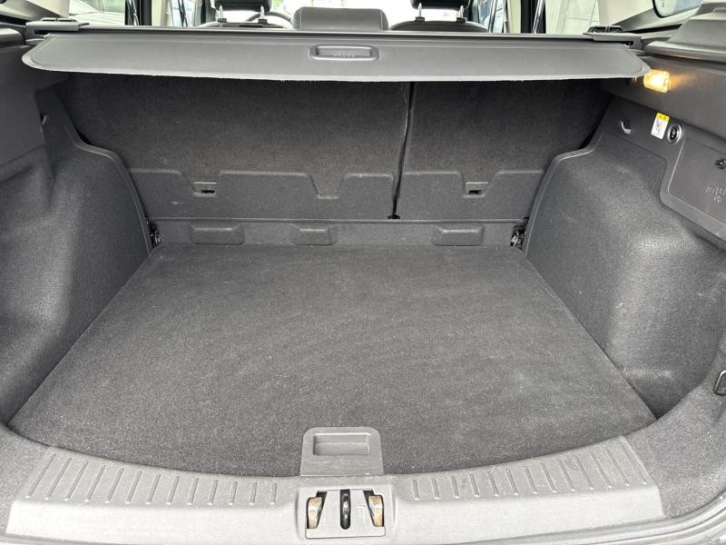 Ford Kuga 2.0 TDCi 120ch Stop&Start Titanium 4x2 Euro6.2  occasion  Varennes-Vauzelles - photo n13