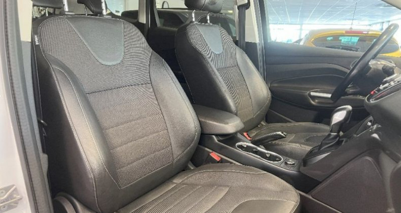 Ford Kuga 2.0 TDCi 150 SetS 4x4 Titanium Powershift A  occasion à CREUZIER LE VIEUX - photo n°7