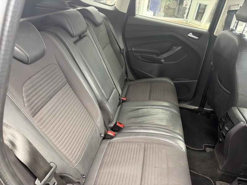 Ford Kuga 2.0 TDCi 150ch Stop&Start Titanium 4x2  occasion � Dijon - photo n�12