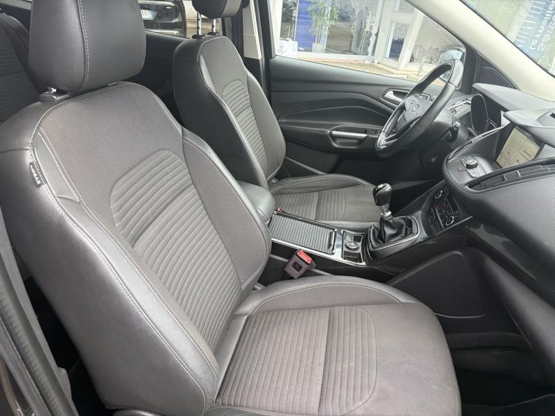 Ford Kuga 2.0 TDCi 150ch Stop&Start Titanium 4x2  occasion � Dijon - photo n�11