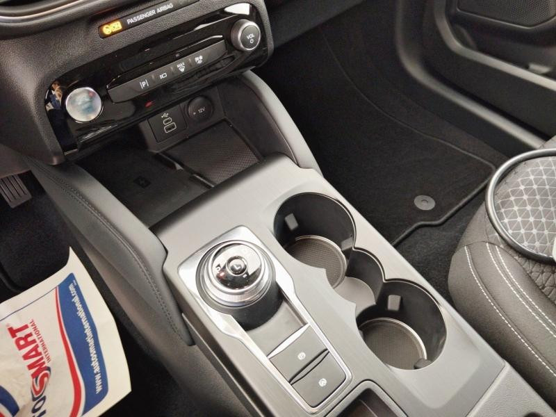 Ford Kuga 2.5 Duratec 180ch Hybrid FlexiFuel Titanium Business Powersh  occasion  Cherbourg-Octeville - photo n17